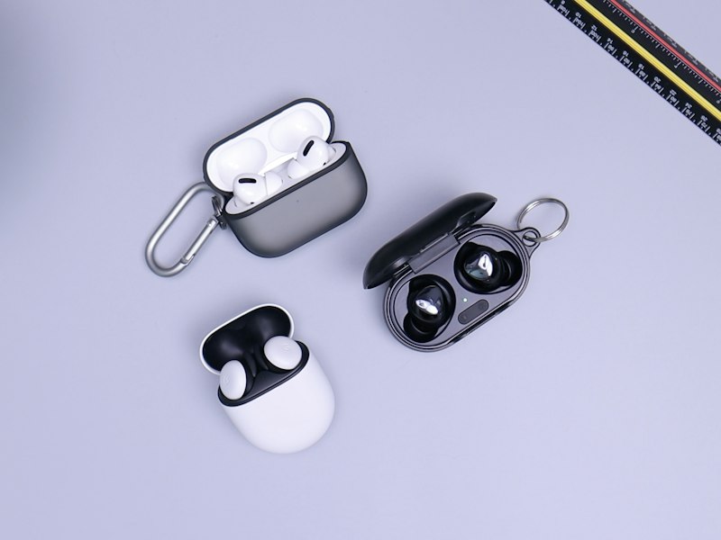 Wireless earbuds for daily listening